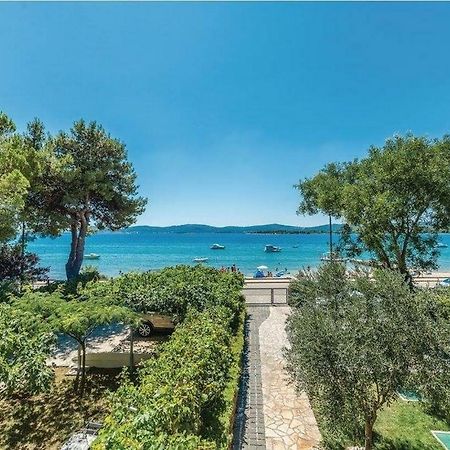 Apartments Petra I Karlo ตูรันญ์ ภายนอก รูปภาพ
