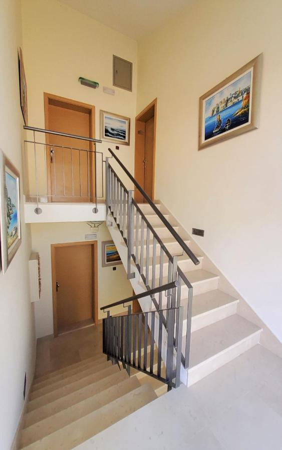 Apartments Petra I Karlo ตูรันญ์ ภายนอก รูปภาพ